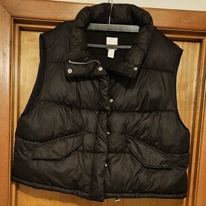 H&M Black Puffer Vest